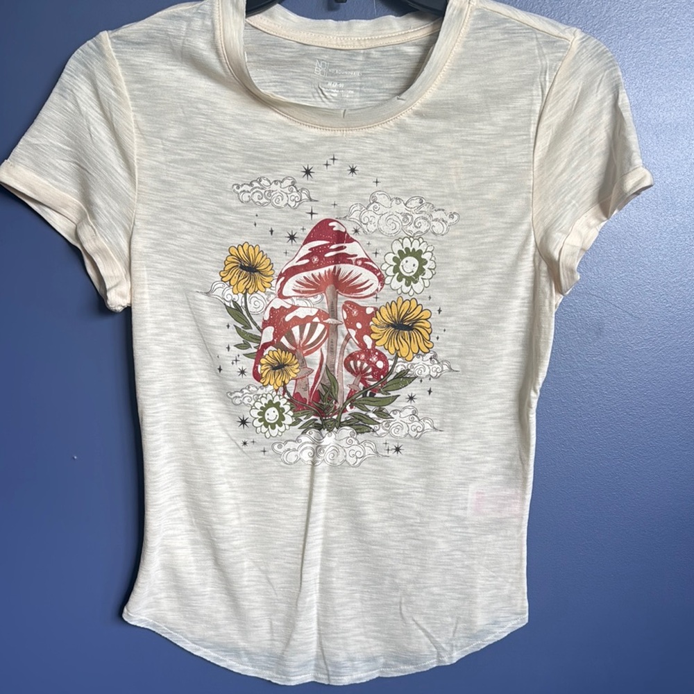 NoBo Cream Graphic Tee